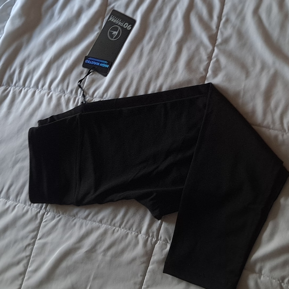 90 Degree by Reflex Black High-waisted Capri Legging NWT